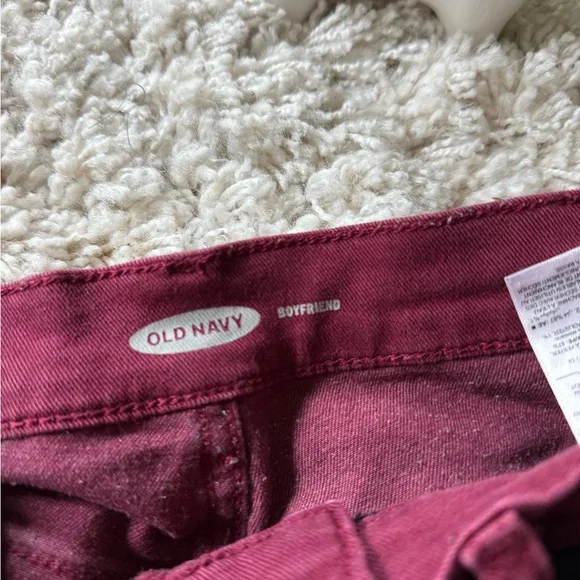 Old Navy Red Jean Shorts Fitted burgundy cute Frayed Hem - Picture 3 of 6